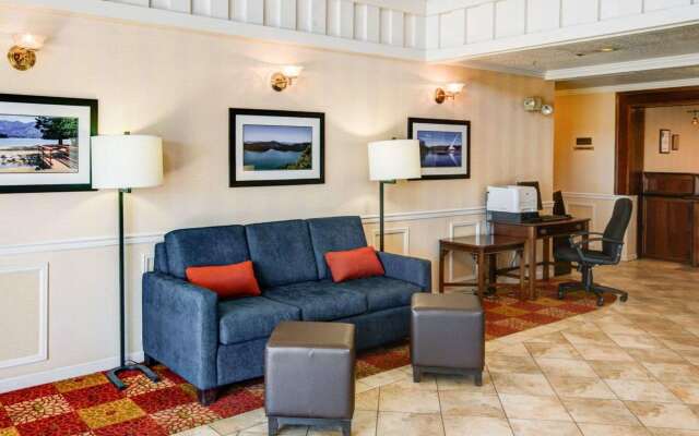 Comfort Inn Redding Near I-5