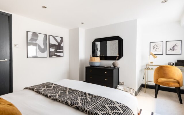 The Wapping Wharf - Modern & Bright 2bdr Flat on the Thames With Parking