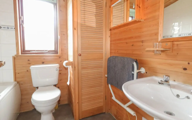 16 Amber Wood Lodge