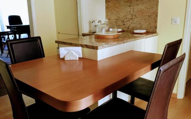 Central lakefront apartment