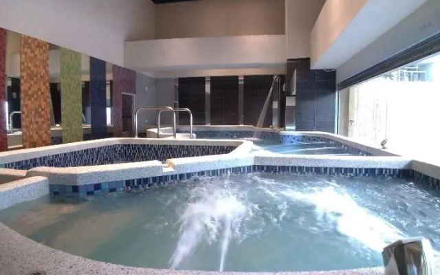 Muen Yuan Dong Hot Spring Hotel