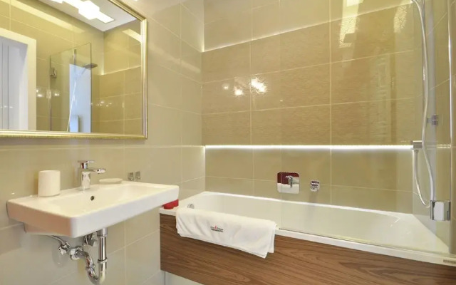 Apartamenty WaterLane by Dom & House
