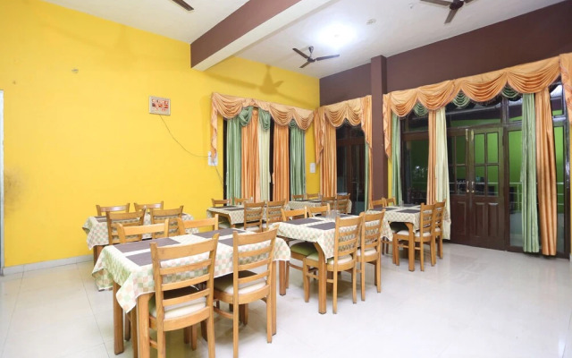 OYO 19409 Hotel Sunita And Restaurant