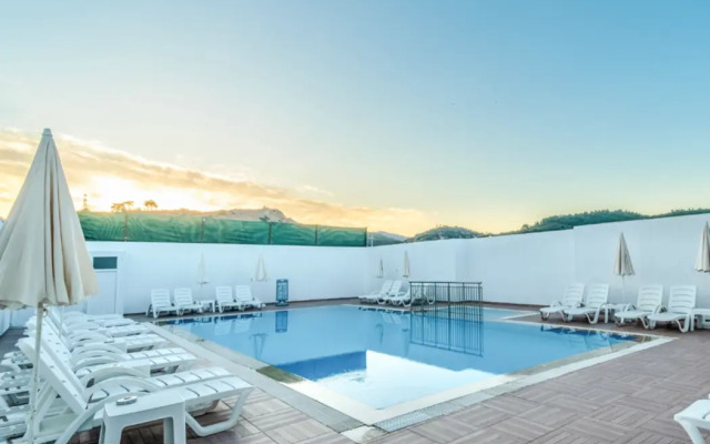 Lord Marina Hotel & Bungalows