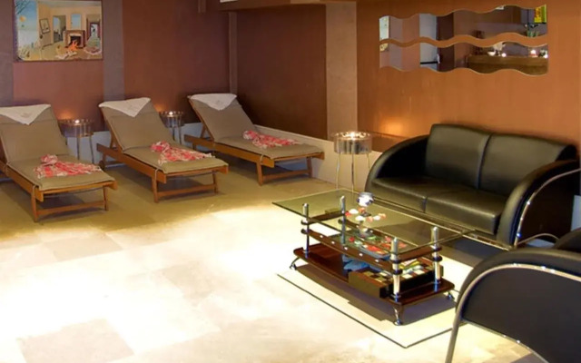 Tilia Hotel