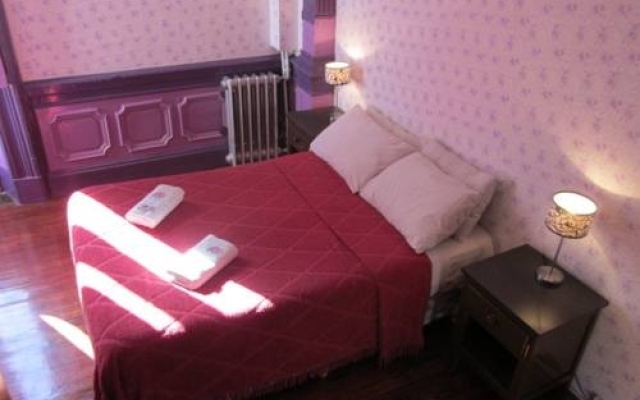 Ayres Portenos Hostel