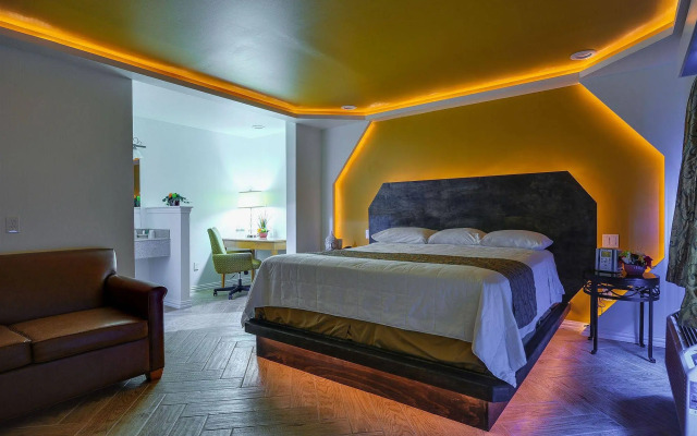 Romantic Inn & Suites