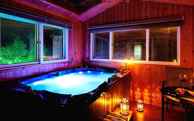 Chuncheon(Namiseom) Remember Pension (Spa, BBQ, Pick up)