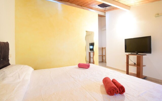 Beautiful Apartment in Cecina With 1 Bedrooms