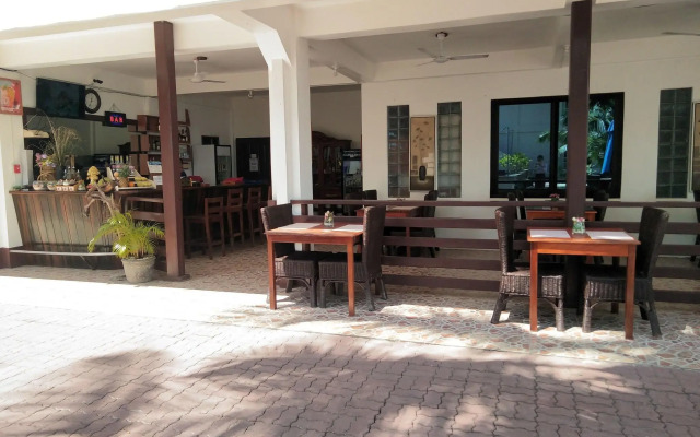 Costa Palawan Resort