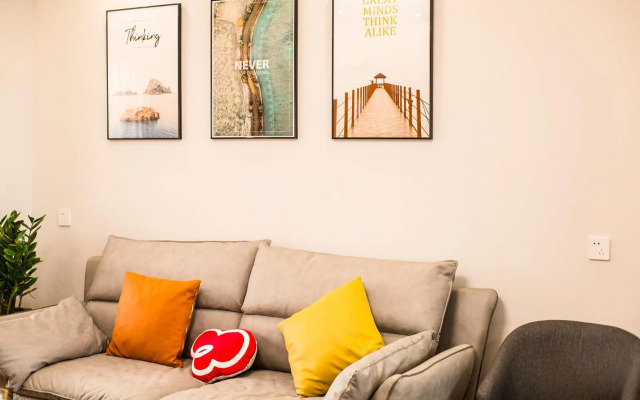 Locals Apartment Place 28