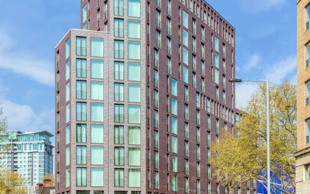 H10 London Waterloo