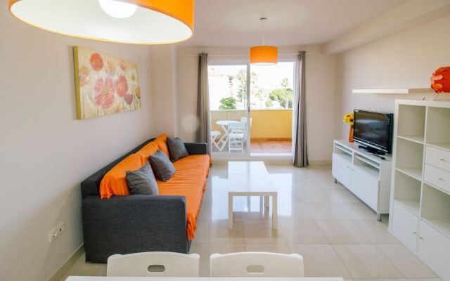 Espectacular residencial en 2ª linea Piscina/Tenis