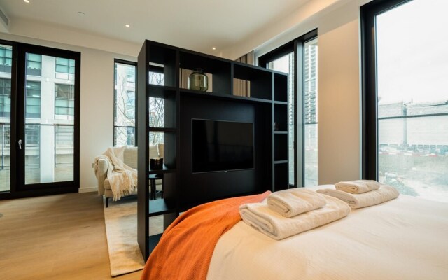 Sensational Studio Apartment in London s Vibrant Canary Wharf