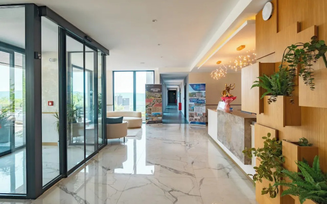 Royal Blue Resort & Residence