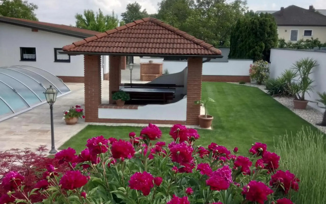 Ferienwohnungen Anna Balazs