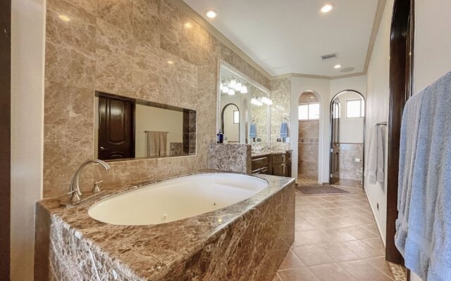 Hotel Esmeralda Beach Resort