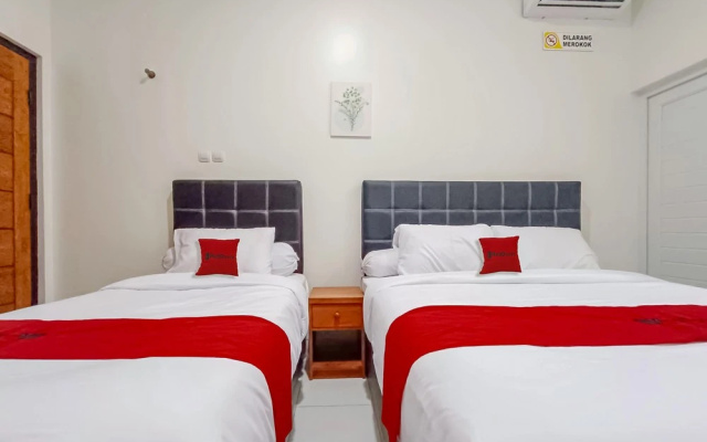 RedDoorz @ Tebee Homestay near Tugu Kartasura