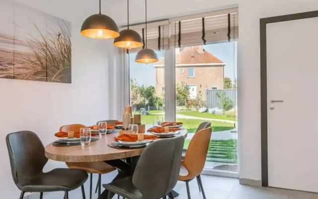 Family-friendly House With Sunny Terrace and Garden