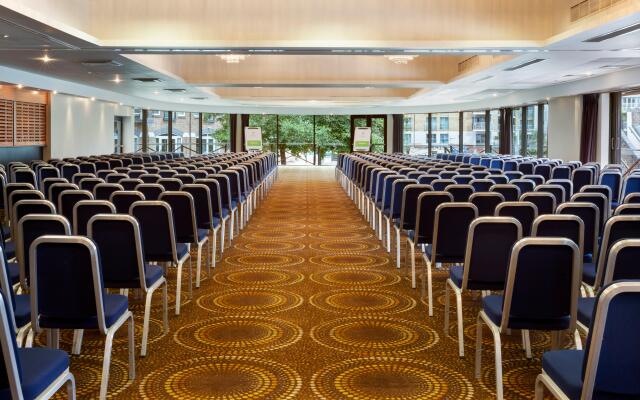 Holiday Inn London Brentford Lock by IHG