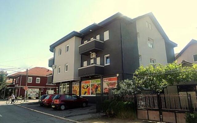 Lux Apartmani