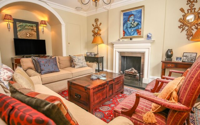 4 Maidens Row