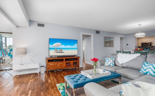 Harbor Tower Gulf Luxe Escape