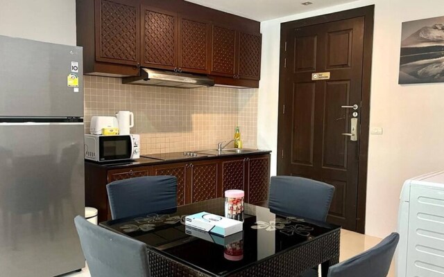 6 37 2 Bedroom 2baths 1 km Walking to Patong Beach