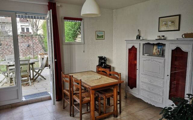 Studio avec terrasse et jardin