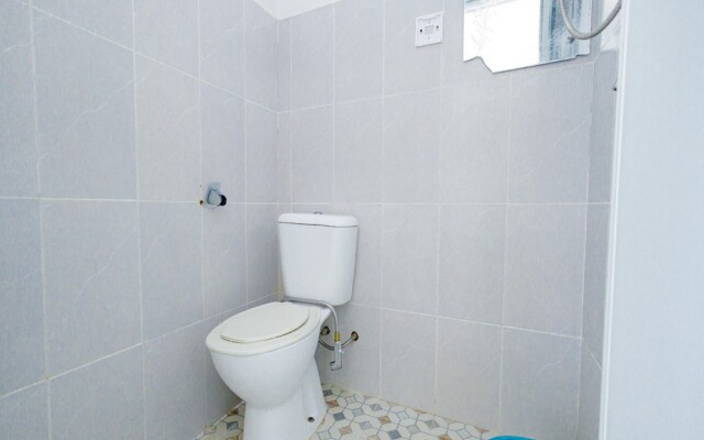 RedDoorz Syariah near Universitas Muhammadiyah Jember