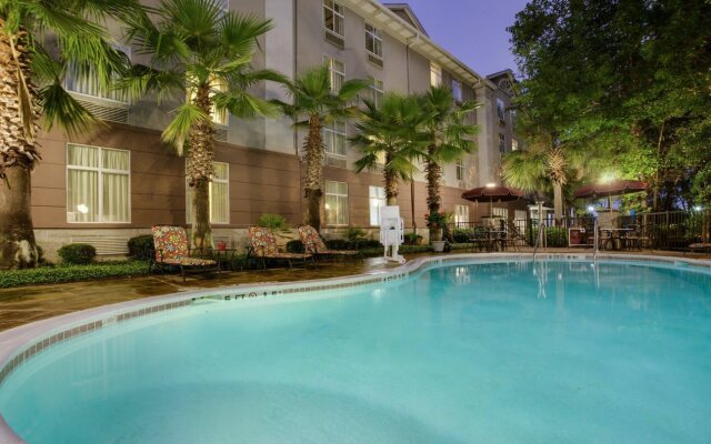 Holiday Inn Express & Suites Charleston - Northwoods by IHG