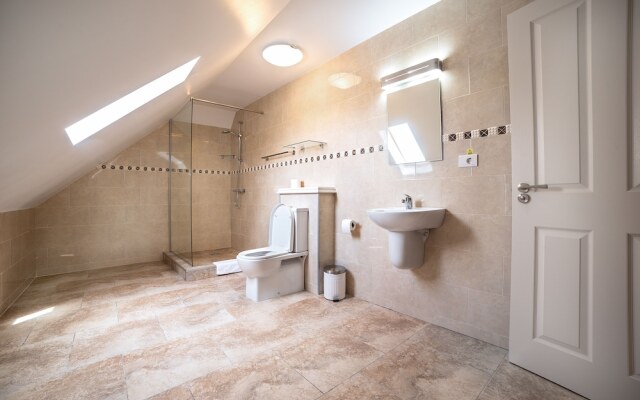 Frontier Europe Hotels Group
