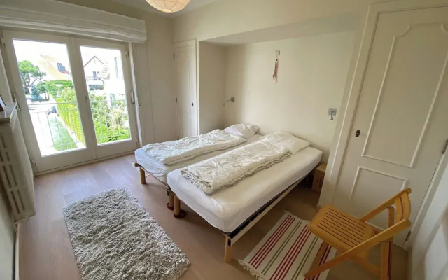 Family Home Near Beach in Golden Triangle