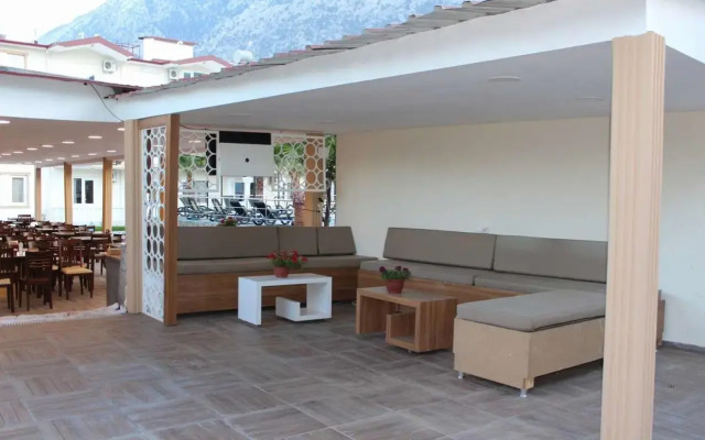 Castle Park Hotel