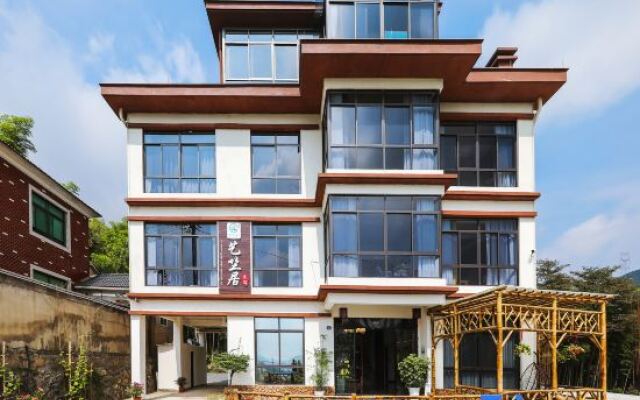 Yizhuju · Yun Jian Swimming Pool · Forest-viewing · Team-building Party Vacation Apartment