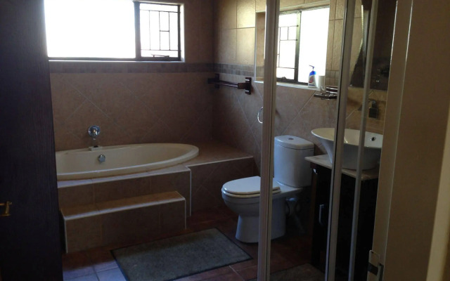 Eagle Crest Executive Lodge