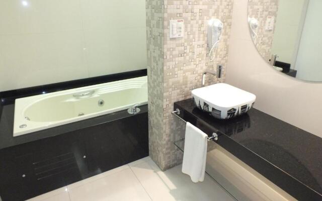 JB Palace Hotel