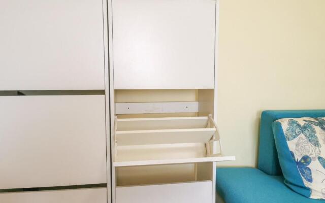 Charming Modern Apartment, Minutes from Downtown