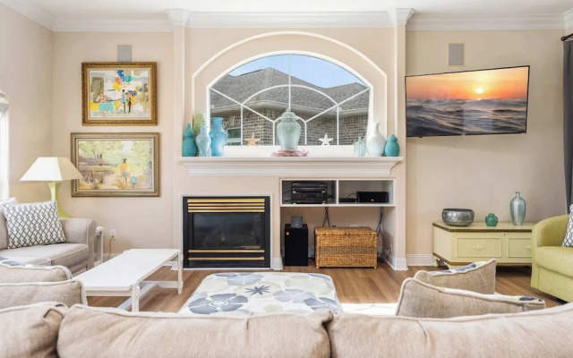 Private Beach & Community Pool