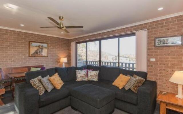 Lodge 67, 3/58 Townsend Street