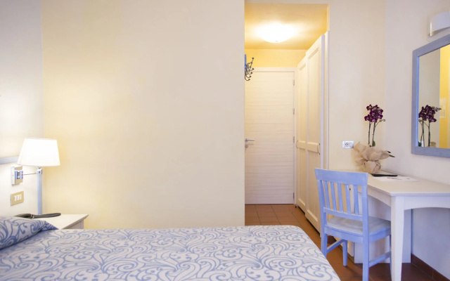 Blu Hotel Laconia Village