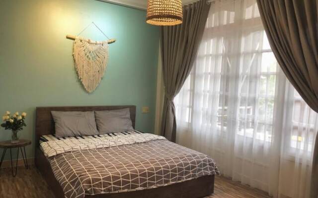 Hoa Cuc Nho House