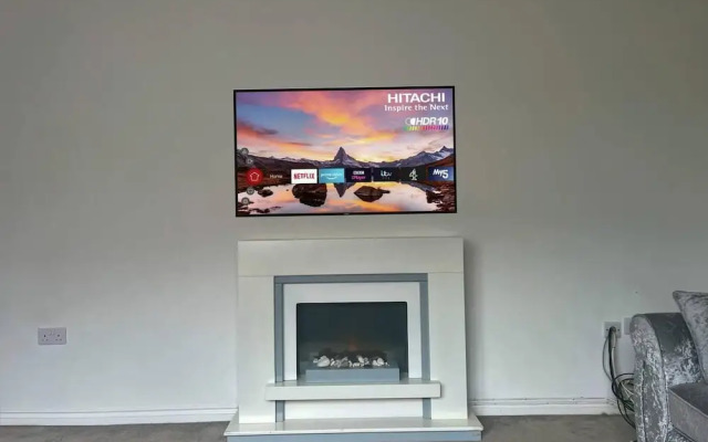 Remarkable 3-bed House in Wirral