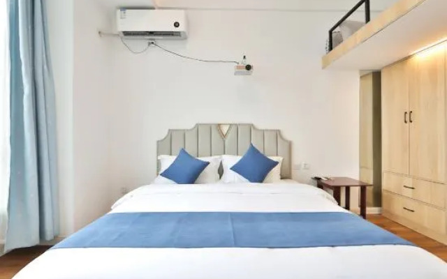 Geeky Apartments