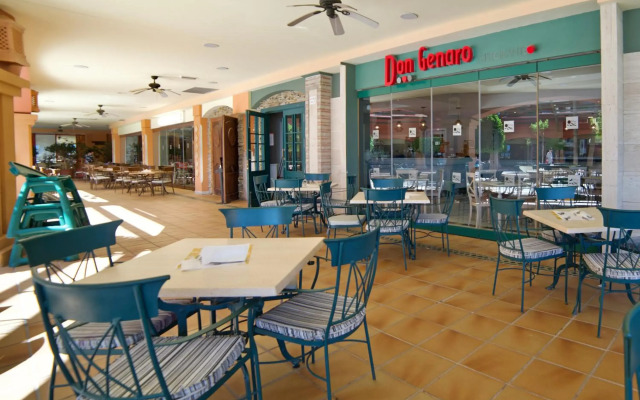 Holiday World VILLAGE Hotel
