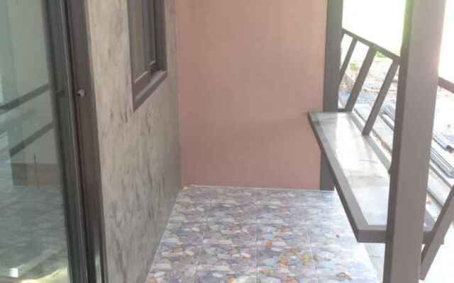 Khun Mui Apartment