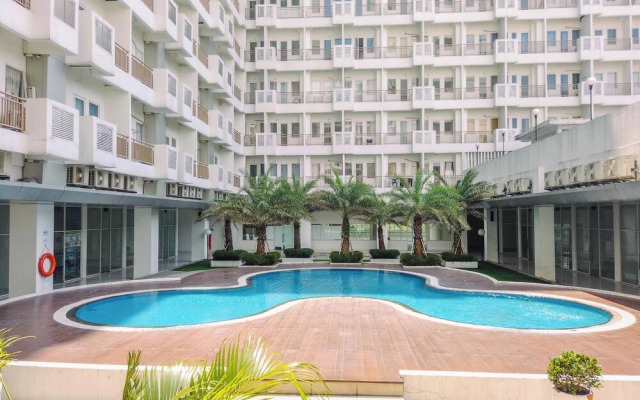 Modern Look 1BR at Sentul Tower Apartment