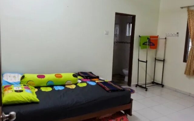 Riverside Homestay