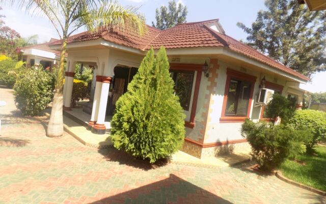 Kili Cottages Moshi