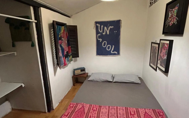 Losmanos Hostel